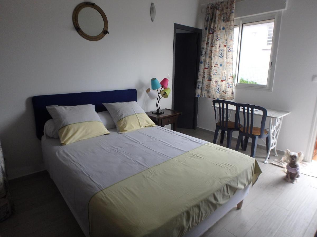 La Marine Bed & Breakfast Льо Мул Екстериор снимка